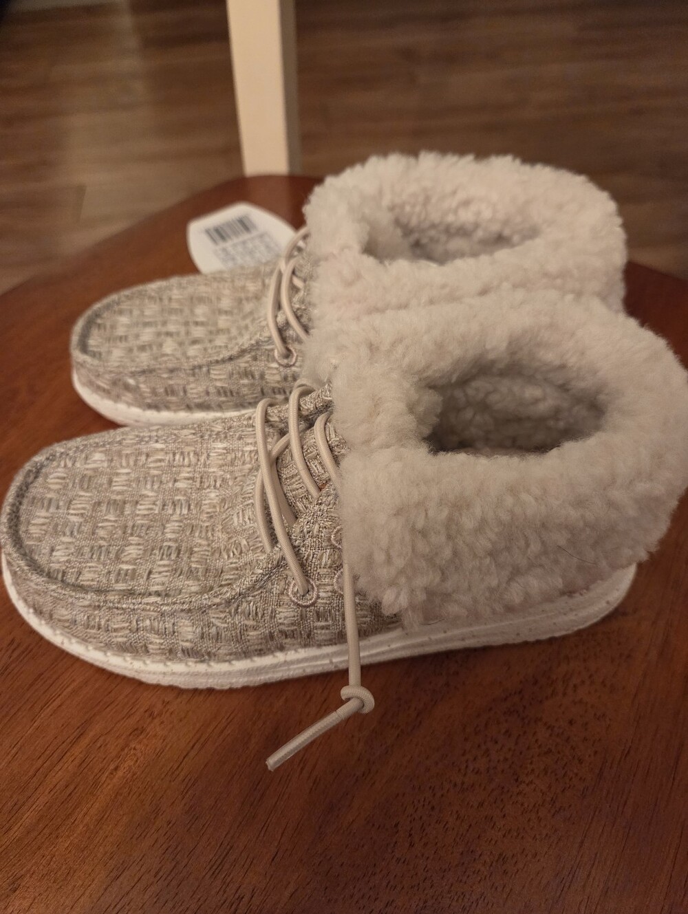 Hey Dude Wendy Fold Youth Stitch Cozy Shoe Slip On Kids Youth 11 NWT - Picture 3 of 8